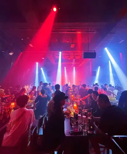 东方明珠旋转餐厅到底值不值？我花268块上去吃了一顿，说点大实话